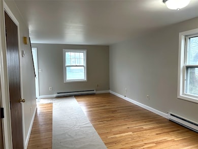 10 Sagamore St, Newport, RI 02840 - photo 2