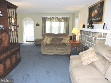 317 Derwyn Rd, Lansdowne, PA 19050 - photo 6