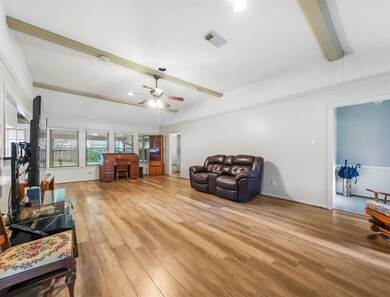 2410 Harwell Cir, Alvin, TX 77511 - photo 7