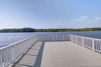 Upper Deck