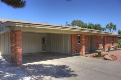 New Exterior & Interior Paint Throughout