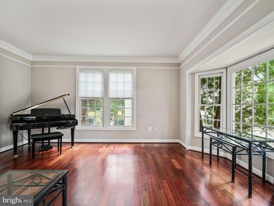 12007 Arista Manor Way, Germantown, MD 20876 - photo 5