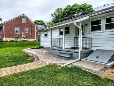 324 W Main St, Bath, PA 18014 - photo 5