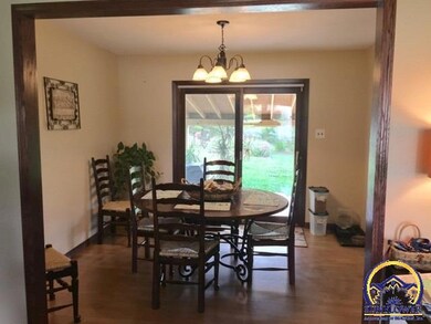 6118 SW 40th Terrace, Topeka, KS 66610 - photo 5