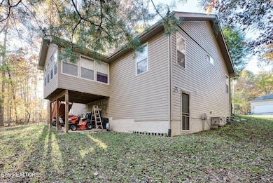 6-web-or-mls-1013 Pahue Dr_028_TNPC