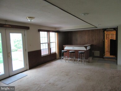 12203 Guinevere Rd, Glenn Dale, MD 20769 - photo 7