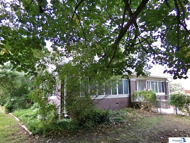 401 N 13th St, Beatrice, NE 68310 - photo 3