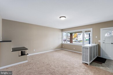 3019 S 2nd St, Whitehall, PA 18052 - photo 4