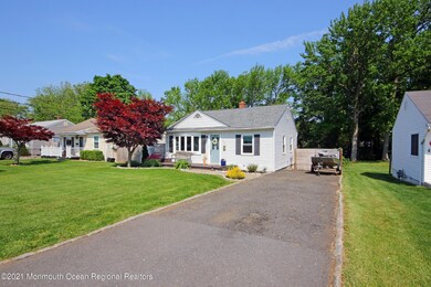 282 W Prospect Ave, Keyport, NJ 07735 - photo 2