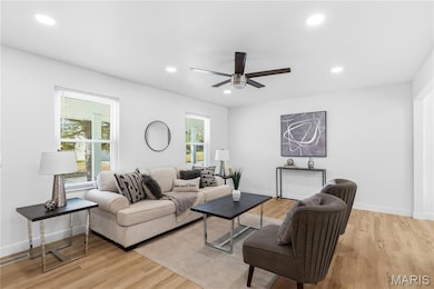 512 Chele Dr, Saint Charles, MO 63304 - photo 3