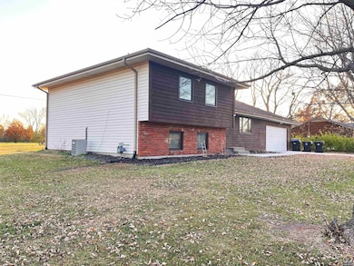 8001 SW 24th St, Topeka, KS 66614 - photo 2