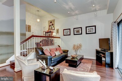 118 Roberts Ln unit 101, Alexandria, VA 22314 - photo 2