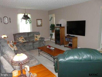 8 Ice House Dr, Stewartstown, PA 17363 - photo 5