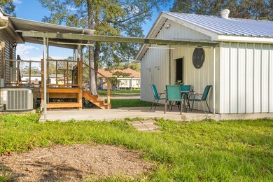 Nice Covered flow to the garage
21424 Ruth Drive