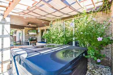 3902 Homestead Ct, Granbury, TX 76049 - photo 4