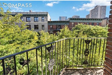 211 Thompson St unit 5L, New York, NY 10012 - photo 5