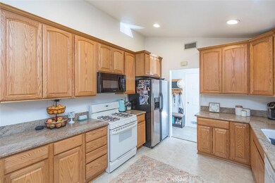 22364 Espuella Dr, Santa Clarita, CA 91350 - photo 7