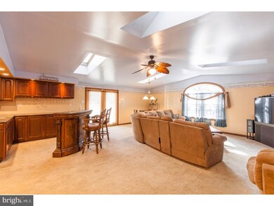 56 Tanglewood Dr, Langhorne, PA 19047 - photo 4