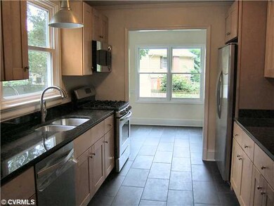 Kitchen - To breakfast area