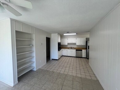 611 Gordon St E, Douglas, GA 31533 - photo 3