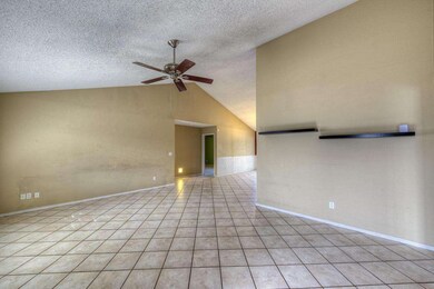 Large Great Room/Family Room