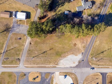 241 J C Mauldin Hwy, Killen, AL 35645 - photo 5