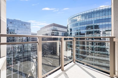 EchelonSeaport Towers 1 & 2 unit 2003, Boston, MA 02210 - photo 2