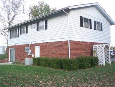 13202 E Stephen Dr, Elizabethtown, IN 47232 - photo 2