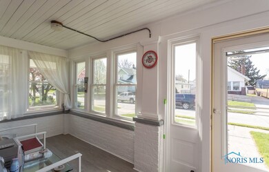 2927 118th St, Toledo, OH 43611 - photo 2