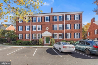 4710 30th St S unit C1, Arlington, VA 22206 - photo 2