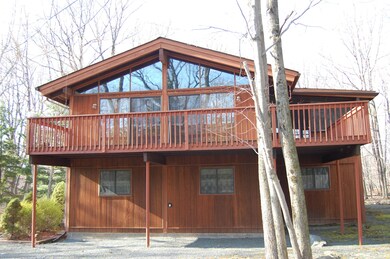 801 E Spur Ct, Hawley, PA 18428 - photo 3