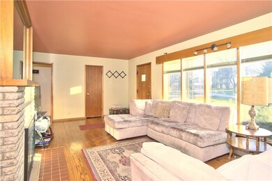 10 Circle Dr, Carmel, IN 46032 - photo 3