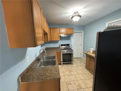 219 N 2nd St, Allentown, PA 18102 - photo 3