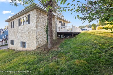 231 Gaston Place, Scranton, PA 18508 - photo 4