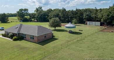 2297 Kemp Rd, Hendrix, OK 74741 - photo 3