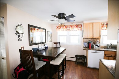 43 Montcalm Rd, Warwick, RI 02889 - photo 4