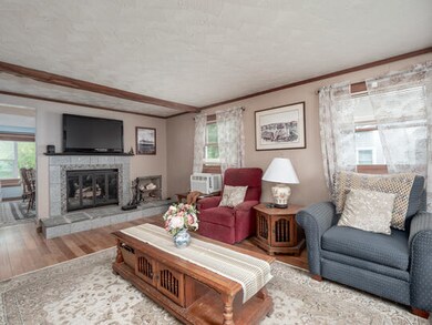22 Worcester Ave, Oak Bluffs, MA 02557 - photo 7