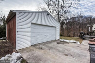 6376 Woodburn Ave, Elkridge, MD 21075 - photo 3