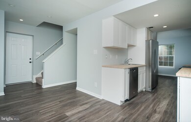 9013 Lambskin Ln, Columbia, MD 21045 - photo 5