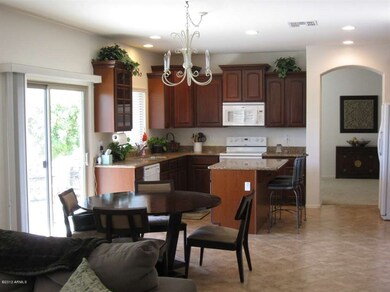 Kitchen & Breakfast Room