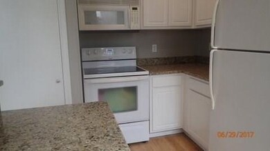 2002 N Fitzhugh Ave unit 2, Dallas, TX 75204 - photo 7