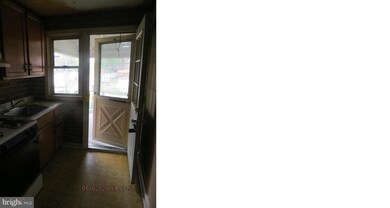 4009 Elmora Ave, Baltimore, MD 21213 - photo 4