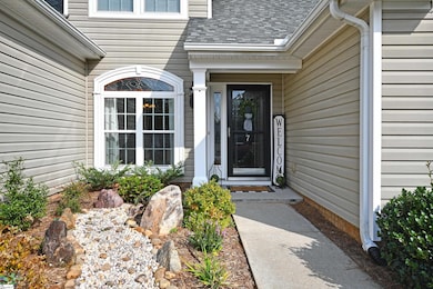 7 Kenton Finch Ct, Simpsonville, SC 29681 - photo 2