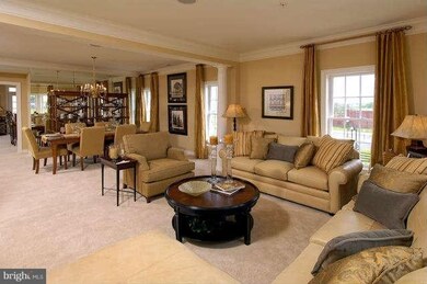 904 Hall Station Dr unit B, Bowie, MD 20721 - photo 2