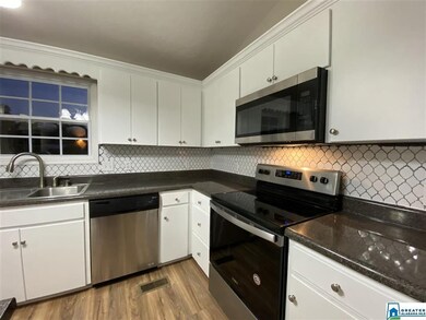 1512 Rockview Cir, Weaver, AL 36277 - photo 2