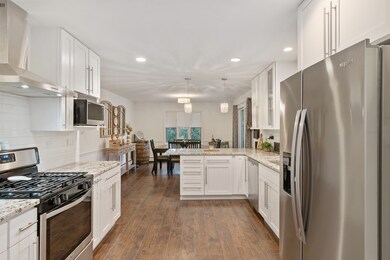 1215 Cardinal Dr, Algonquin, IL 60102 - photo 4