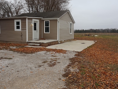 4603 Cleveland St, Streator, IL 61364 - photo 2