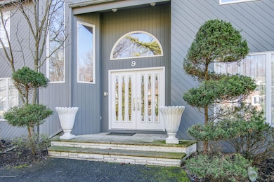9ShadowLawnDr-4