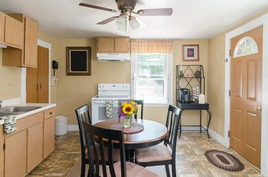 77 Pleasant St, Rockland, MA 02370 - photo 7