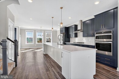 42986 Lost Farm Terrace, Leesburg, VA 20175 - photo 7